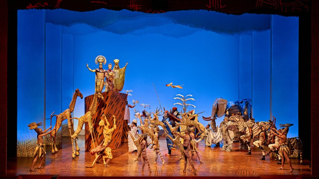 Fotografía de escena del musical «El Rey León» por marcosGpunto